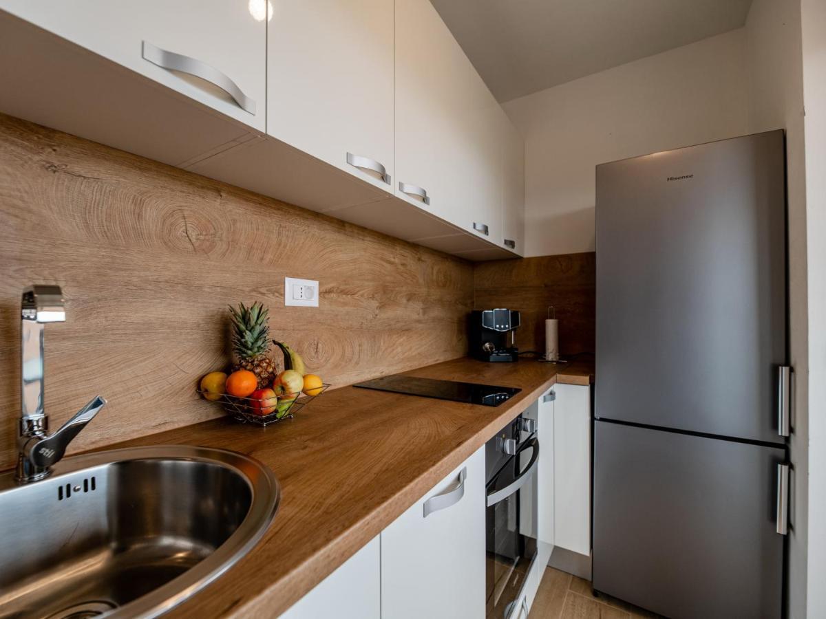 Holiday Home Aria นิน ภายนอก รูปภาพ